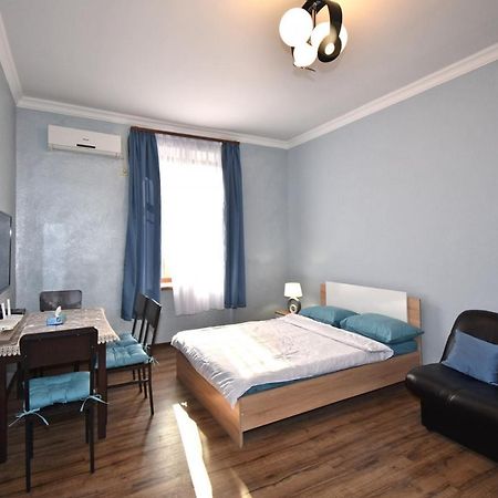 Apartment Near Sasundci Davit Metro Station يريفان المظهر الخارجي الصورة