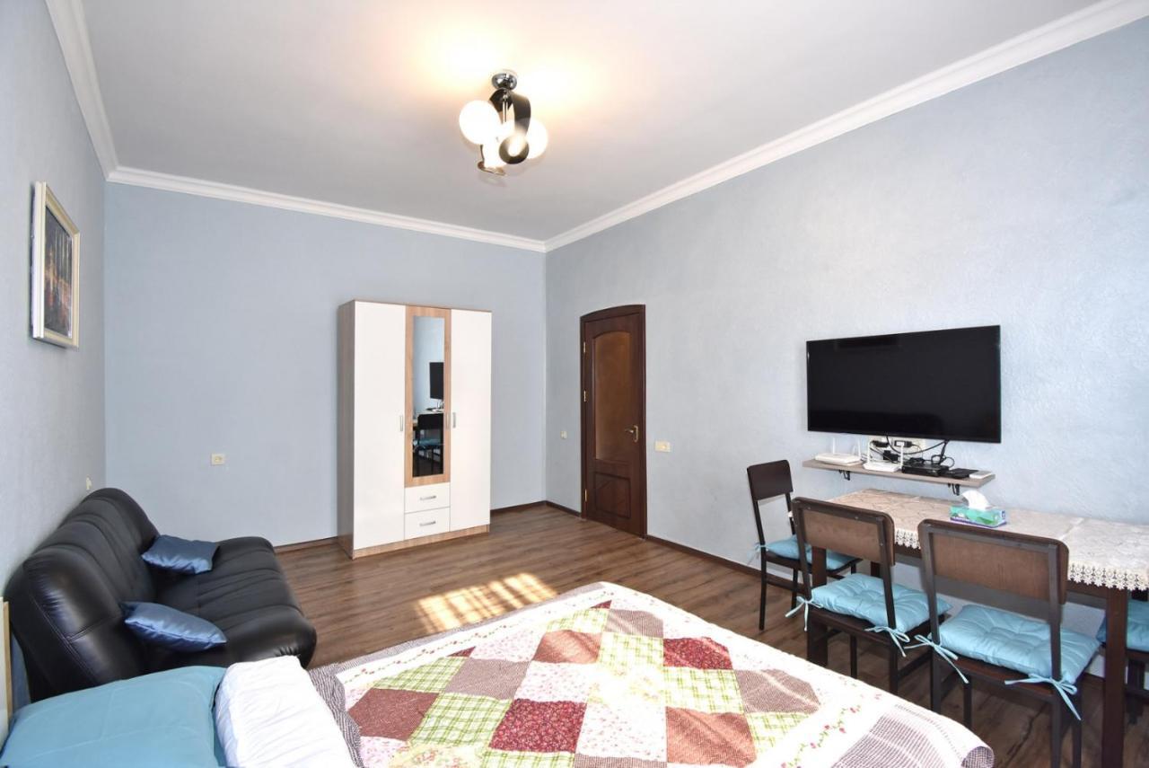 Apartment Near Sasundci Davit Metro Station يريفان المظهر الخارجي الصورة